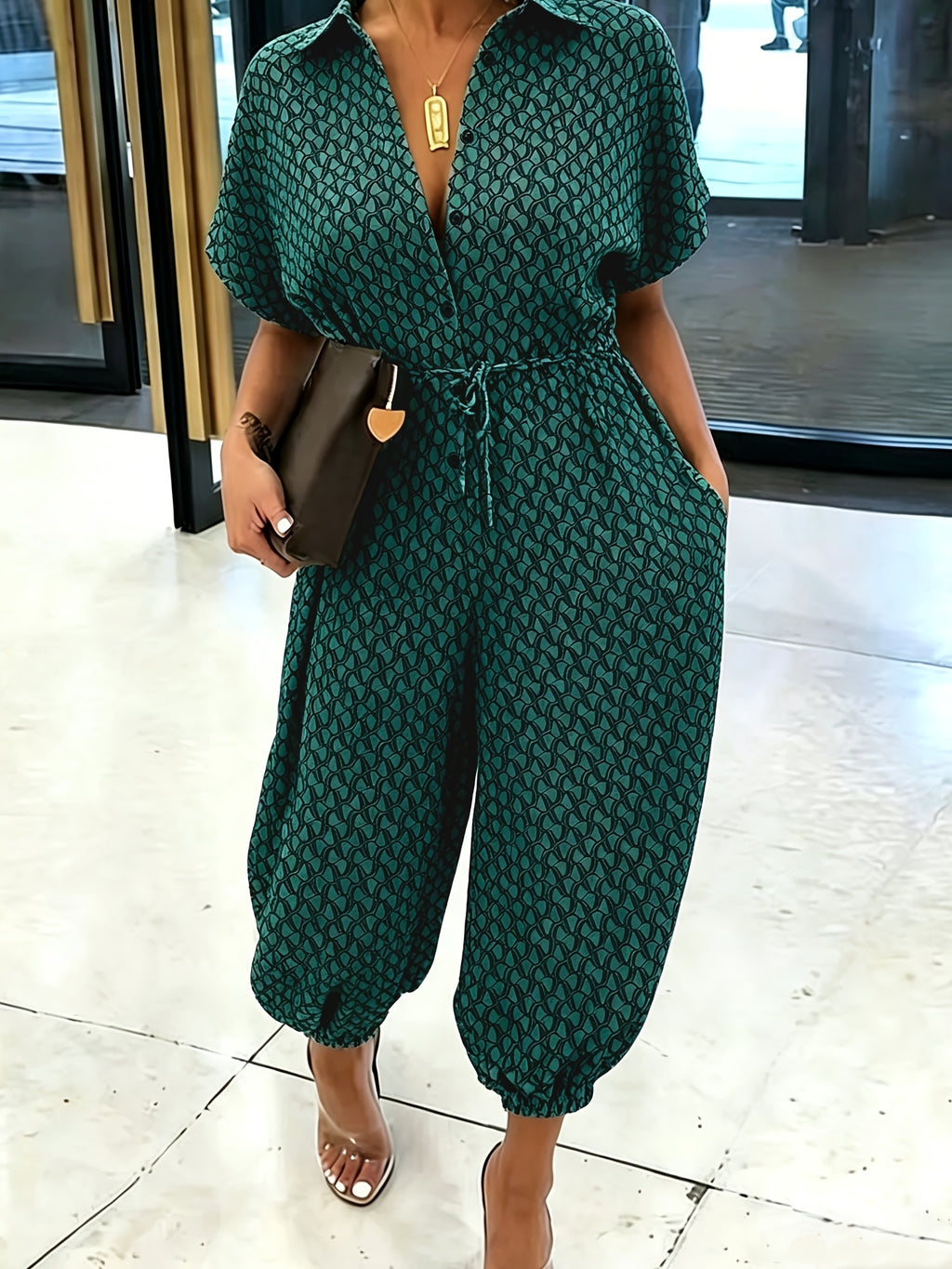 Autumn Lapel Short-sleeve Printed Jumpsuit with a Front Button Design, Comfortable to Wear, Elegant and Casual Overall for Women, Featuring Batwing Sleeves and Wide-legs with a Front Tie, Suitable for Dates, Work, Vacations, Holidays, and Casual - Green