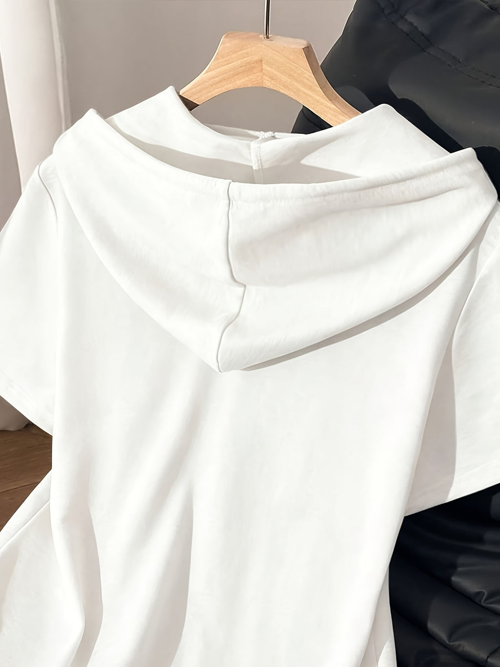 Women'S Top, Solid Color Minimalist Casual Hooded Short Sleeve Sweatshirt, Valentine'S Day Heart Pattern Print - White