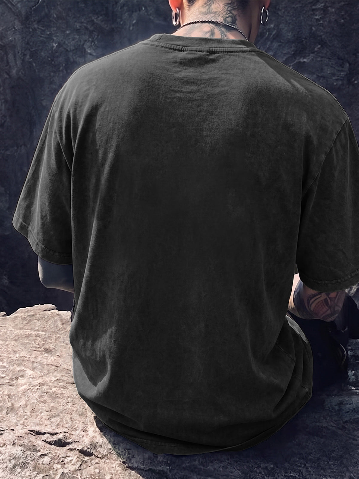 Short-sleeve T-shirt, Half-sleeve Top with a Small Joyful Face and Simple Circular Logo Print on the Chest, Trendy Print Available in 12 Colors for  Mix-and-match. Made of Pure Cotton with a Washed and Distressed Effect, Featuring a Loose Fit. - Black