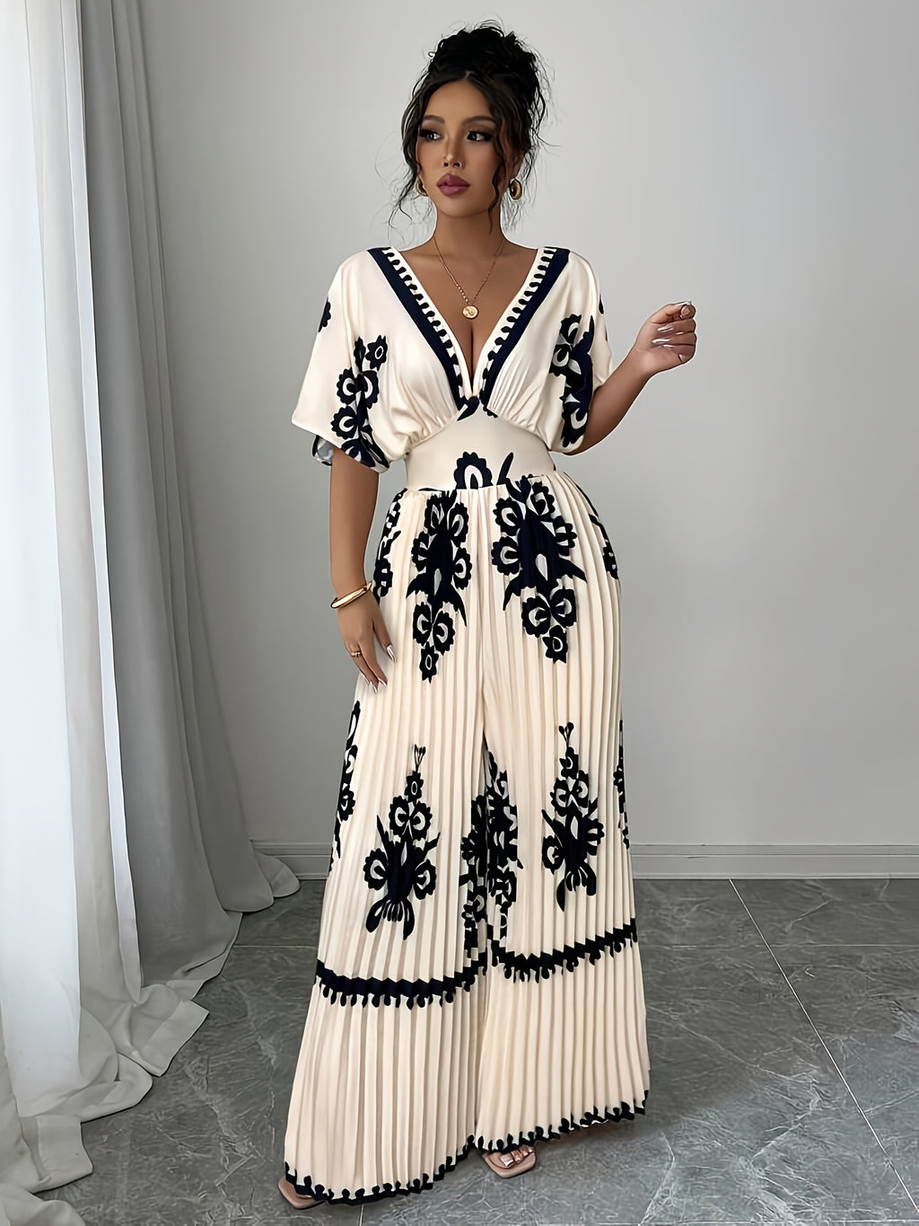 Stylish and Versatile Printed Jumpsuit - Apricot Flower Print