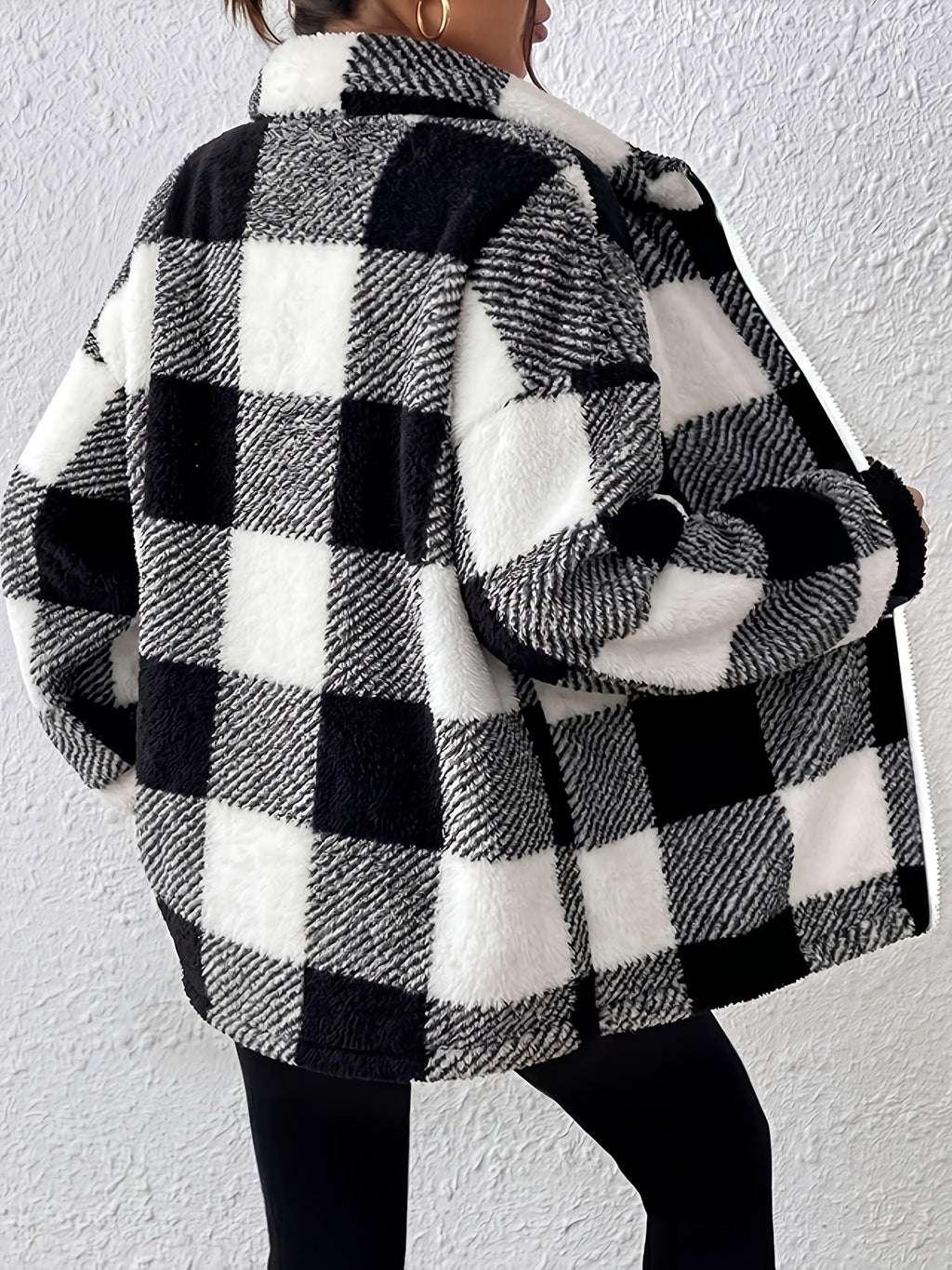 Women's Plush Faux Teddy Jacket - Elegant Collar Plaid Coat with Pockets, Gray & White Contrast Suitable for Fall/Winter, Warm Blazer for Casual Outerwear, Machine Washable Teddy Coat - Black And White Color