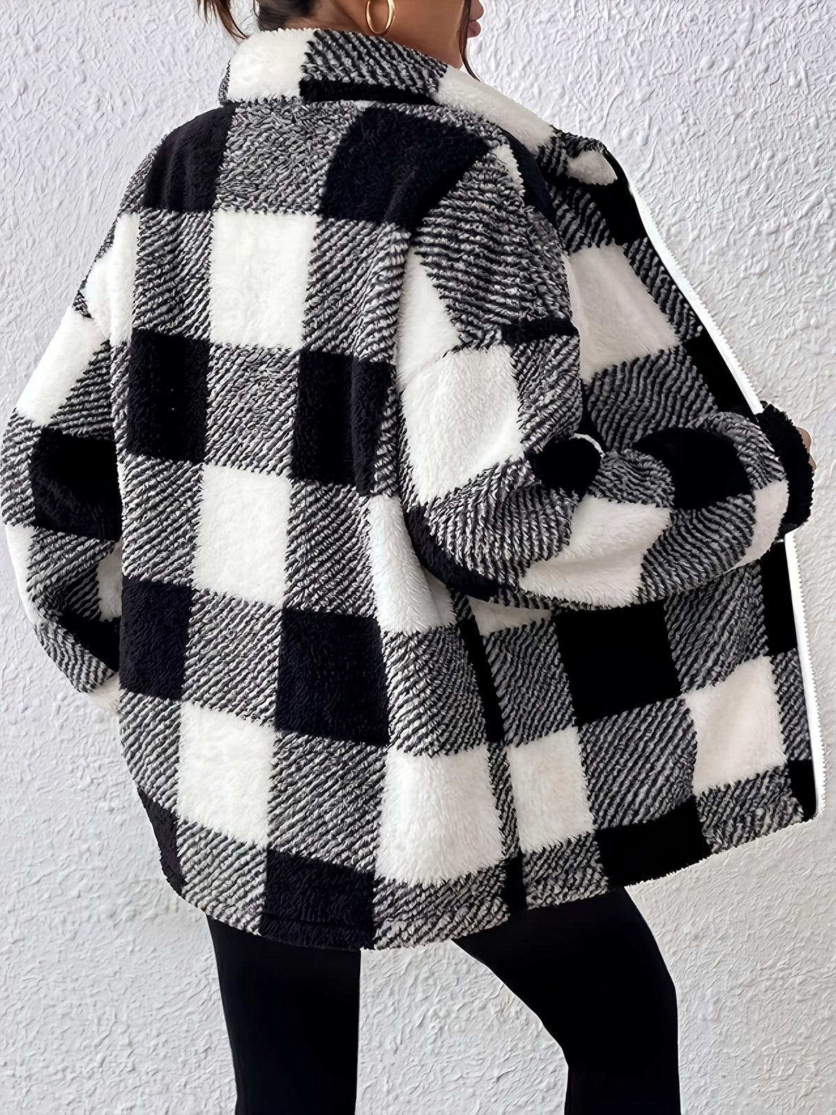Women's Plush Faux Teddy Jacket - Elegant Collar Plaid Coat with Pockets, Gray & White Contrast Suitable for Fall/Winter, Warm Blazer for Casual Outerwear, Machine Washable Teddy Coat - Black And White Color