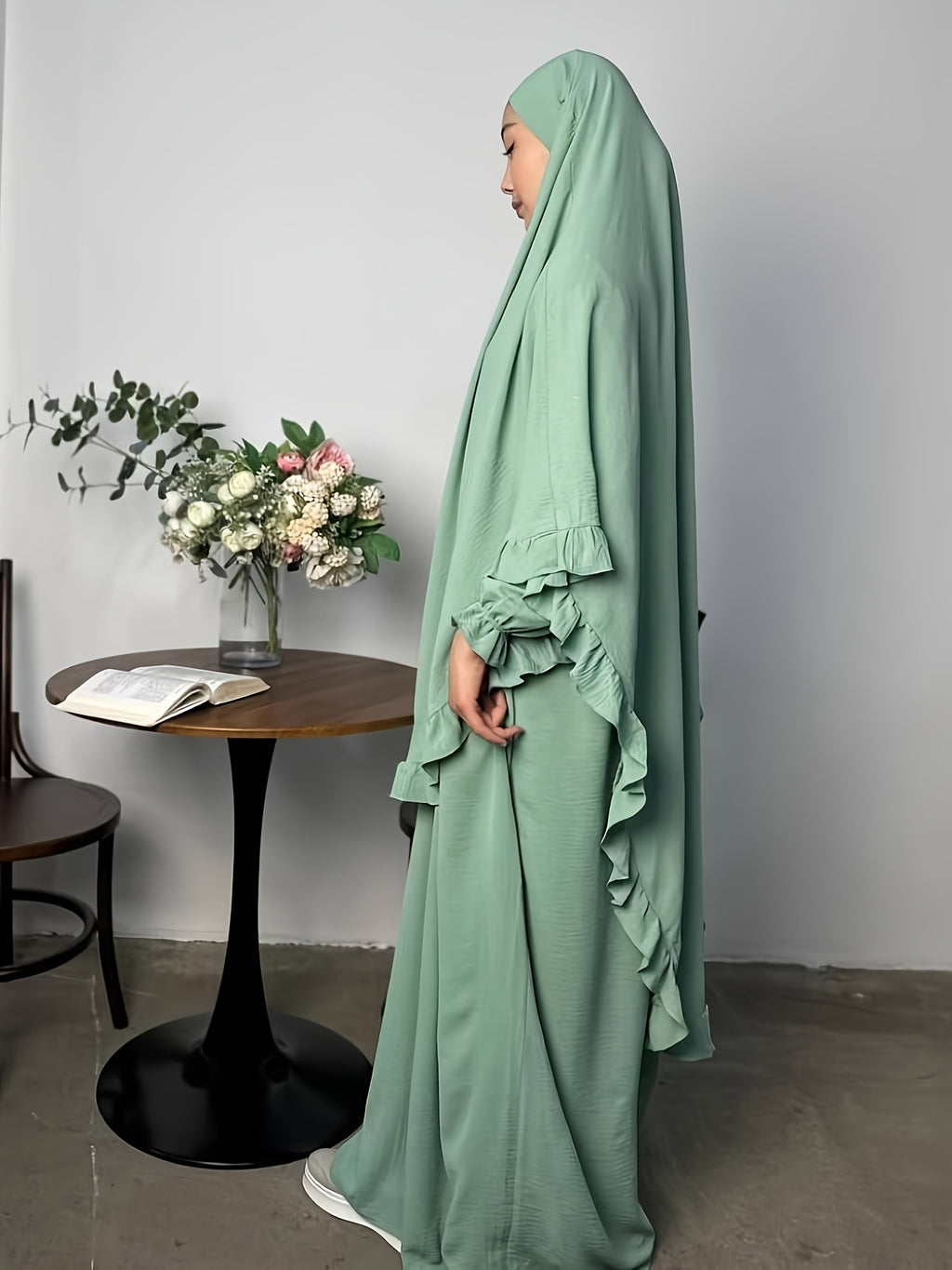 2pcs Set: Middle East Dubai 2pcs Set, Including 1 Solid Color Long Headscarf + 1 Long Robe, Women's Fashion Loose Robe Ramadan Prayer Outfit - Green