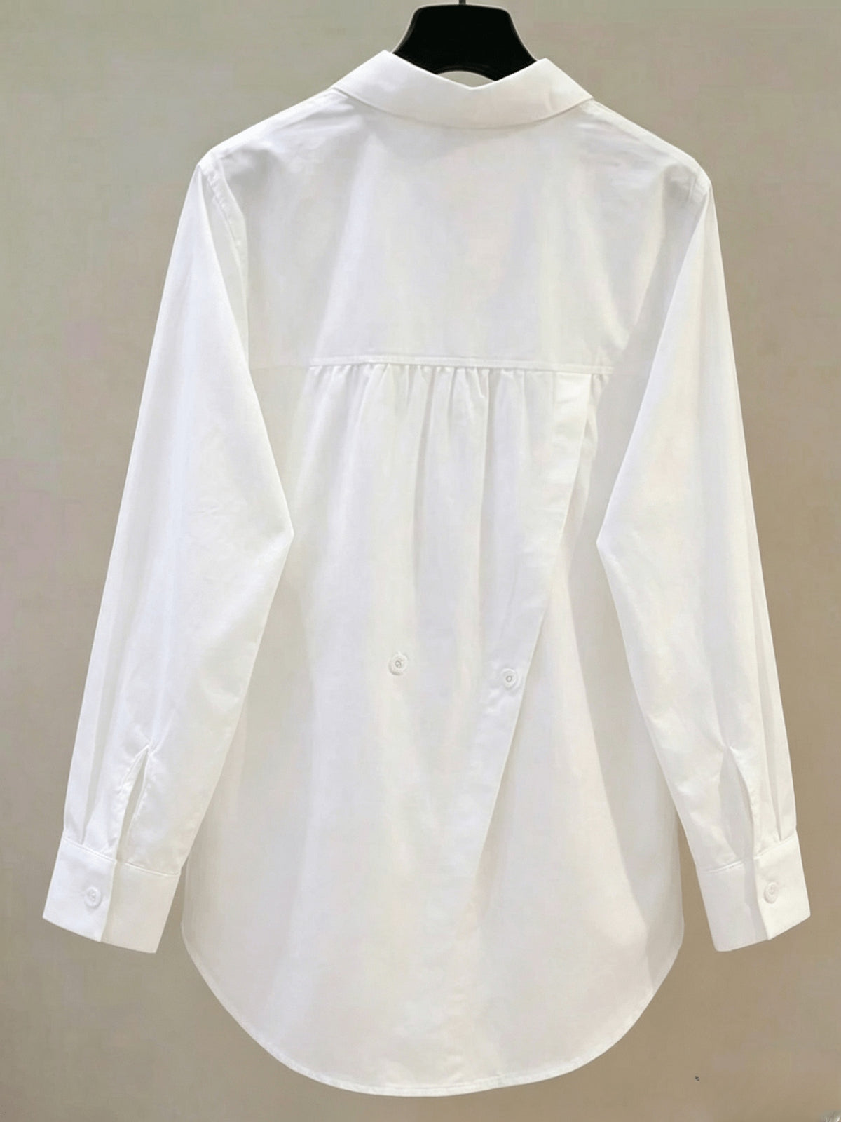 Elegant Women's Long-sleeve Shirt, Solid-color Fabric, Front Button Placket Design, with Slit, Suitable for Office and Daily Wear, Pink for Spring and Autumn - White
