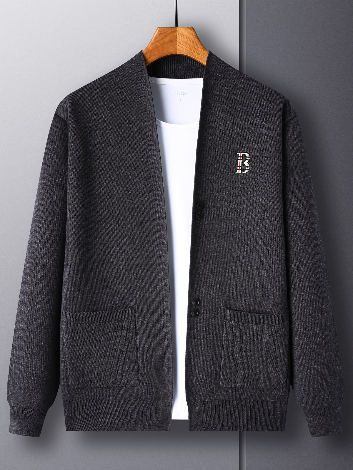 [Wading Whale OBM] Spring/Summer New Men'S Knit Cardigan, Old Money Style Solid Color V-Neck Long Sleeve Open Front Sweater with Single Button Closure And Ribbed Texture, Side Pockets And Chest Embroidery Design - Dark Gray