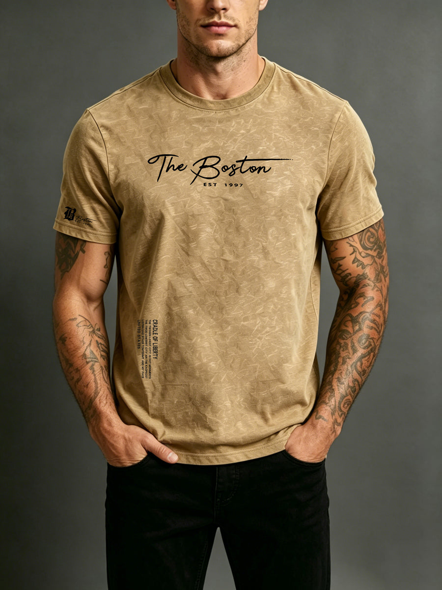 American Retro Washed Distressed T-Shirt, Men'S Khaki High Street 1997 Letter Print Short Sleeve, Utility Style Washed Distressed T-Shirt, Men'S Khaki Retro Versatile Style - Apricot