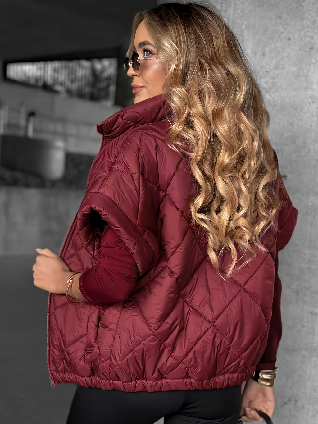 Women'S Sleeveless Short Jacket - Full Zipper Front Closure, with Pockets, Structured Fitted Coffee-Colored Coat, Suitable for Casual And Formal Occasions - Coffee-Colored Jacket for Daily Or Formal Wear - Machine Washable Layered Clothing - Fashion - Burgundy