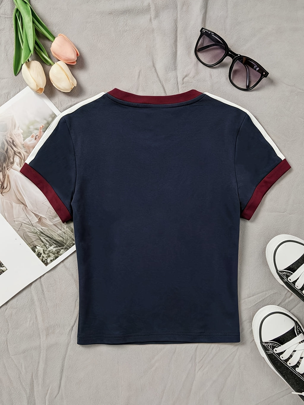 1pc New European American Women'S Contrast Trim Design Short Multicolor T-Shirt Slim Short Sleeve - Cartoon Fun Retro Individual Niche Y2K Dark Gothic Style Easy Creative Heart Spider Web Pattern Print Design Fashion Sweet Cool Trendy Street Hot Sty - Navy Color
