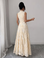 Summer New Style Stand Collar Sleeveless Elegant Evening Dress Women'S 3D Wavy Pleated Sequined Mesh Banquet Dress - Apricot