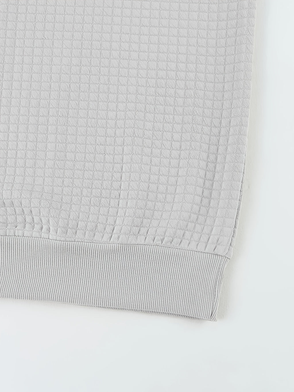 Men'S Waffle Knit T-Shirt, a Short Sleeve Crew Neck Casual Summer Top Featuring Premium Handcrafted Fashion Labeling. Made from Textured, Breathable Fabric with a Soft And Lightweight Feel, Offering a Comfortable Slim-Fit Design - White