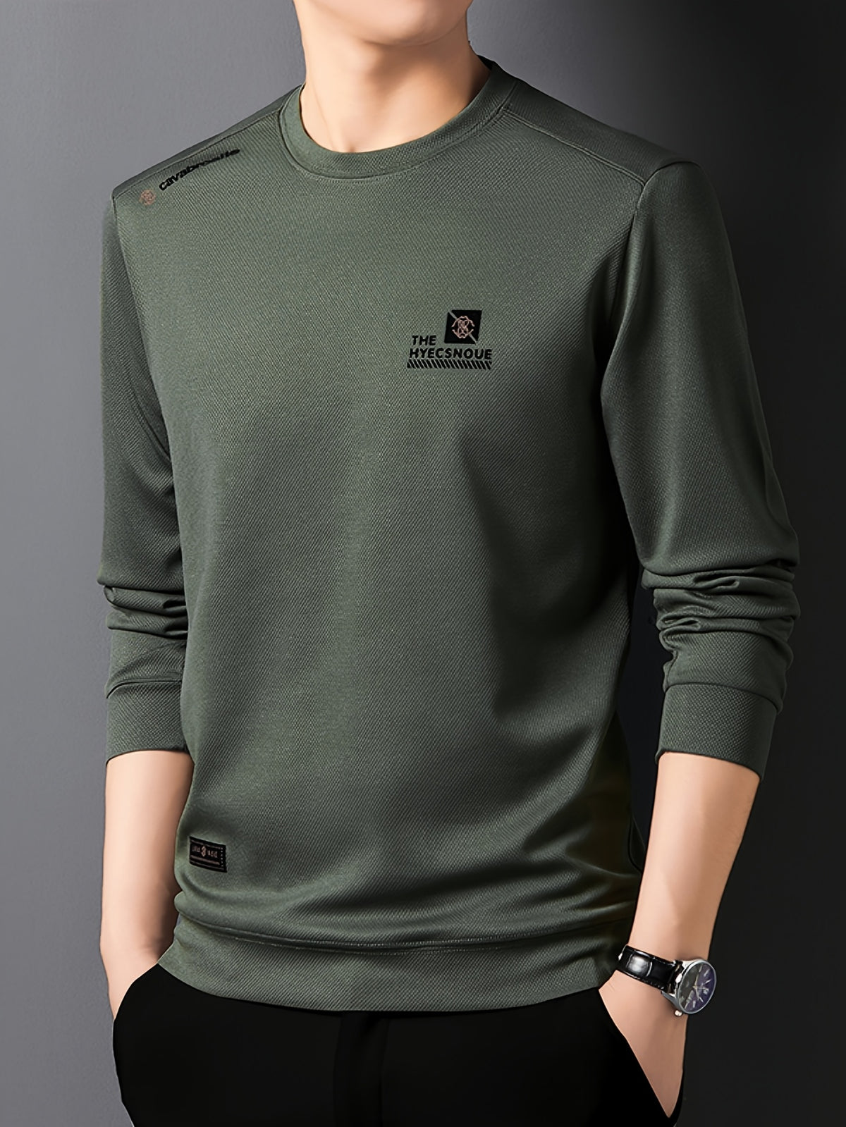 Minimalist Urban Crewneck Sweatshirt for Portable Daily Commuting - Green