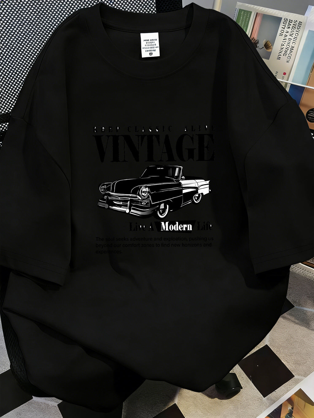 Classic Vintage Car Print T-Shirt, American Street Style Loose Fit Top - Black