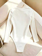 New Butterfly Floral Print Women's Crew Neck Long Sleeve Bodycon Top, Vacation Style Summer Outfit, Women's Beach Party Wear, Summer Vacation Outfit, Holiday Apparel, Women's Holiday Seaside Photoshoot Outfit - White