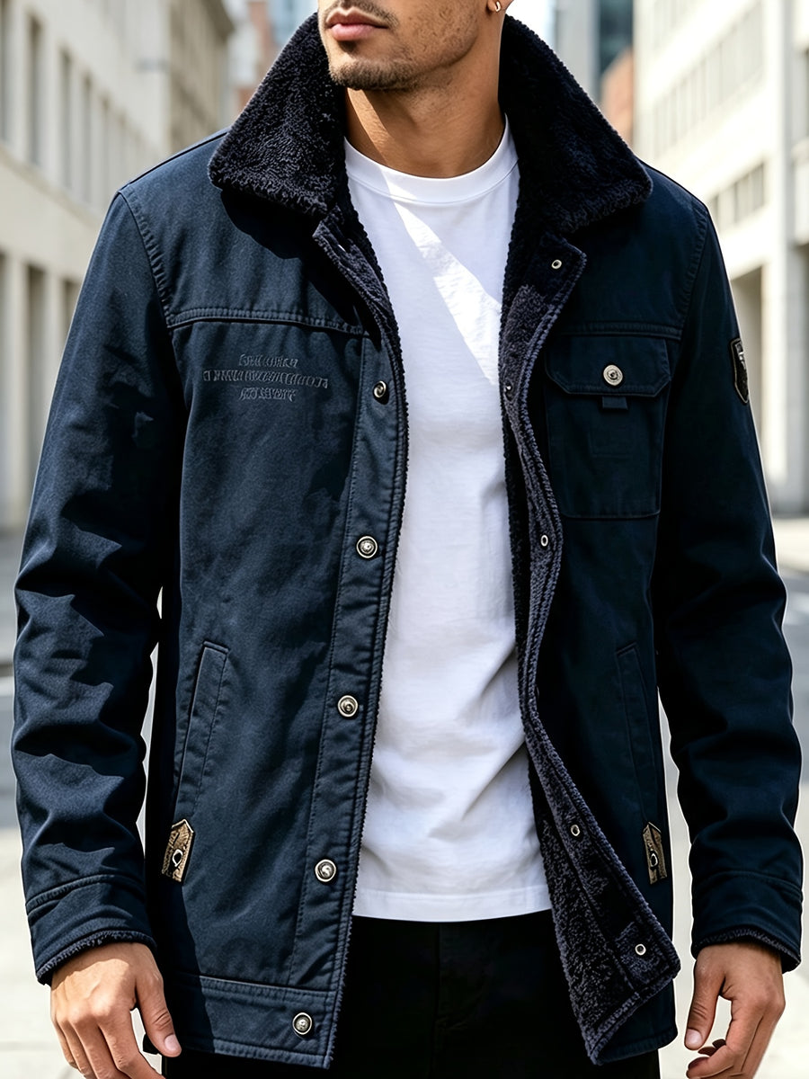 DIFFELEMENT Men's Lapel Workwear Jacket with Temperature-Locking Cold-Resistant and Wear-Resistant Snap Button Placket, Multiple Pockets for Storage, Chest Embroidery Decoration, Label Detail, Neat Stitching Craftsmanship, Classic Vintage Workwear - Navy Color