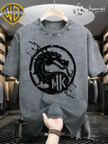 Warner Exclusive, Hip-Hop High Street "Mortal Kombat" Themed Print Design Men's Summer Loose Fit Crew Neck Commuter Short Sleeve T-Shirt, Versatile Styles, Loose Fit, Suitable for Summer Wear, Outdoor Activities, Fitness, Parties, Festivals - Grey