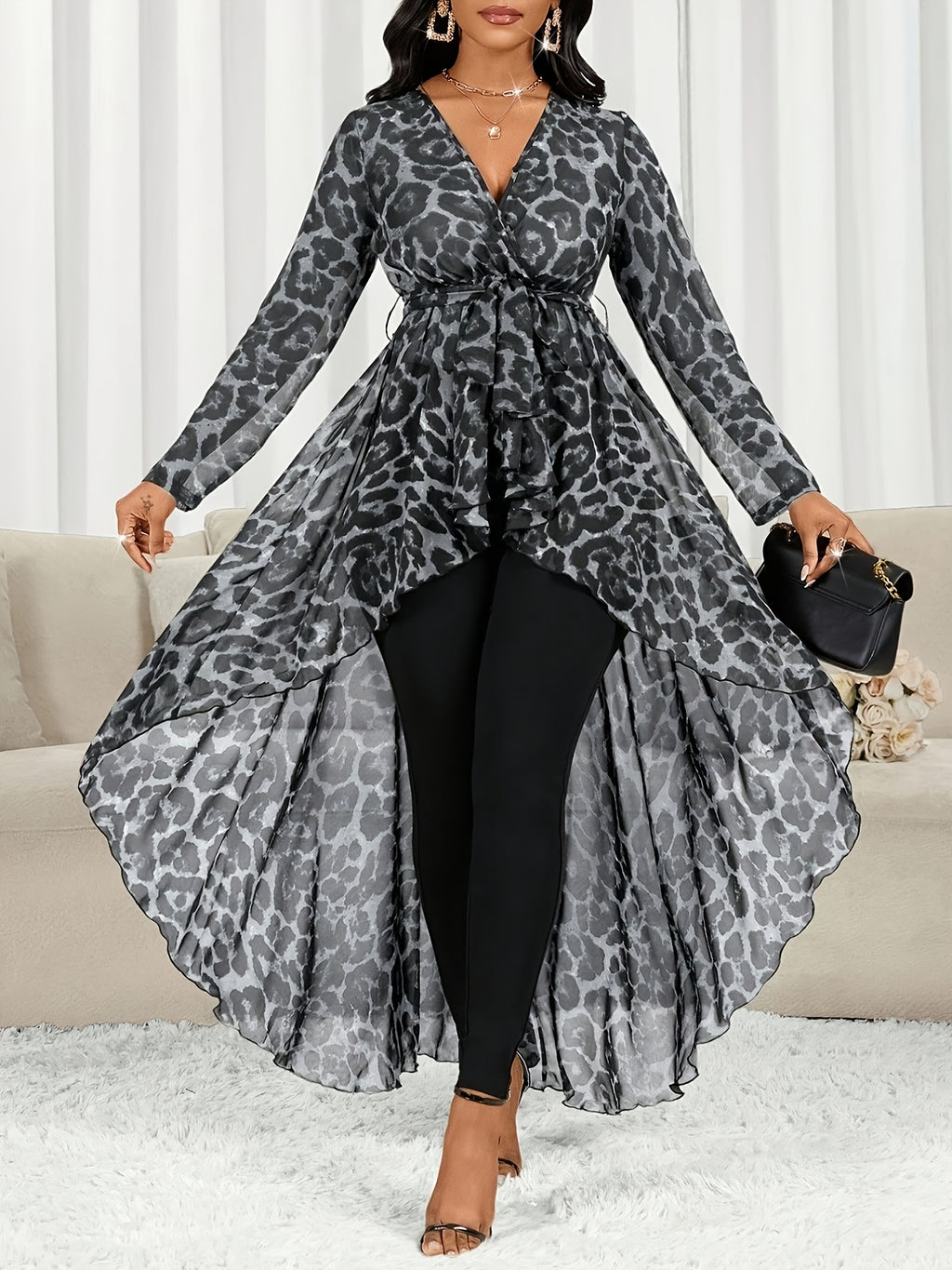YY1029275 Women'S Long Top with Leopard Print, V-Neck, Shorter in The Front And Longer in The Back. A Versatile Long Shirt with a Tie - Grey