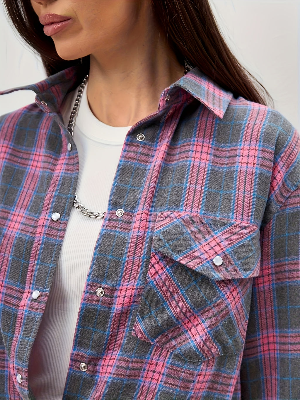 Single-piece Plaid Women's Shirt, Casual and Versatile with a Turn- Collar, Long-sleeved Plaid Shirt with Pockets, Perfect for Commuting and Vacation - Pink