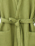 A 100% Waffle- Hooded Bathrobe with Quick-absorbing and Excellent Warmth Properties, Ideal for Bathing, Swimming, and Vacation Wear. Suitable for Sleeping. Features a Very Loose Fit. Perfect as a Holiday Gift for Family, Friends, or Partners - Green