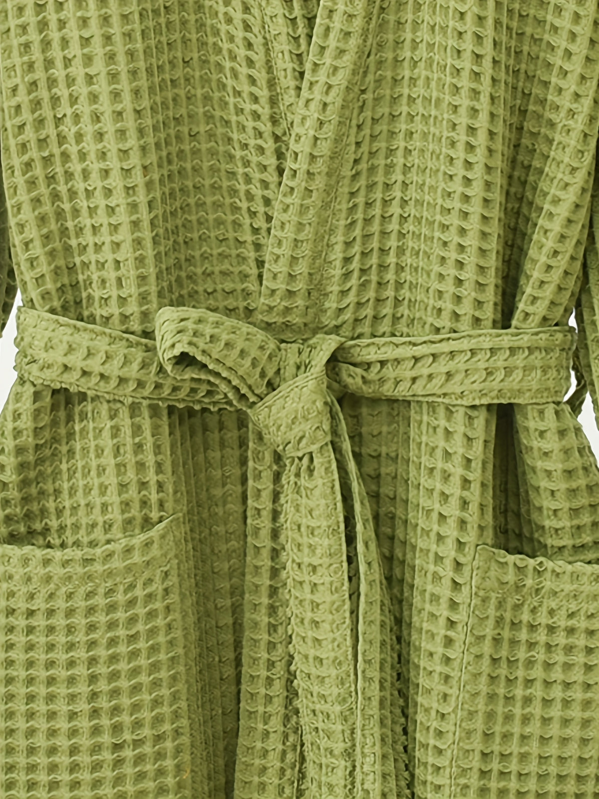 A 100% Waffle- Hooded Bathrobe with Quick-absorbing and Excellent Warmth Properties, Ideal for Bathing, Swimming, and Vacation Wear. Suitable for Sleeping. Features a Very Loose Fit. Perfect as a Holiday Gift for Family, Friends, or Partners - Green