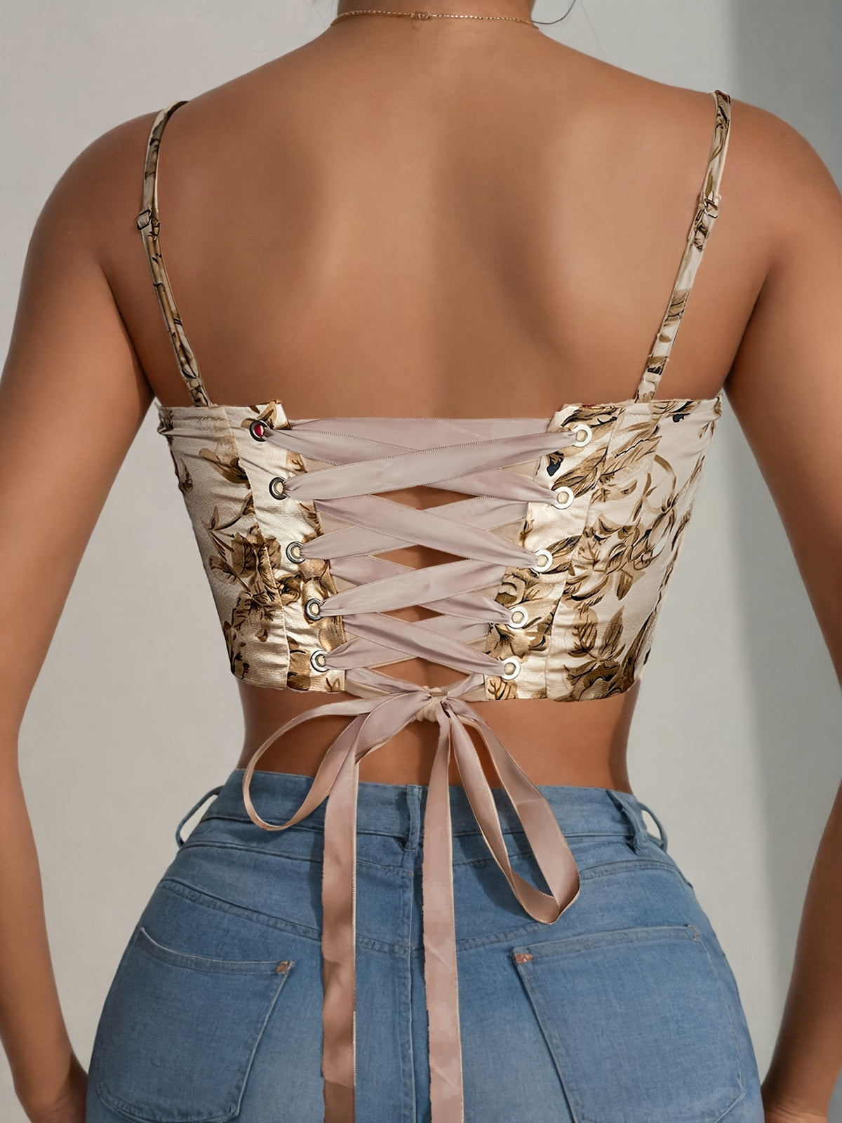 Elegant Special Vintage Floral Print Elegant Short Body-Shaping Camisole with Sexy Boning - Apricot
