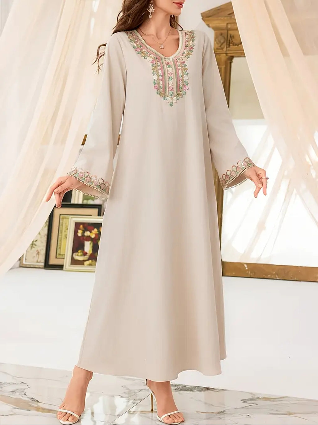 Casual Long-Sleeve Dress with Lace Collar And Cuffs in Solid Color, Designed for Women in The Middle Eastern Style - Khaki