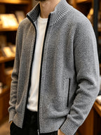 A Single Men's Thick Knitted Sweater Jacket, Made of Soft and Plush Fabric to Keep Warm and Comfortable, Easy to Match for Daily Commuting and Leisure. (Includes Only One Jacket) - Light Grey