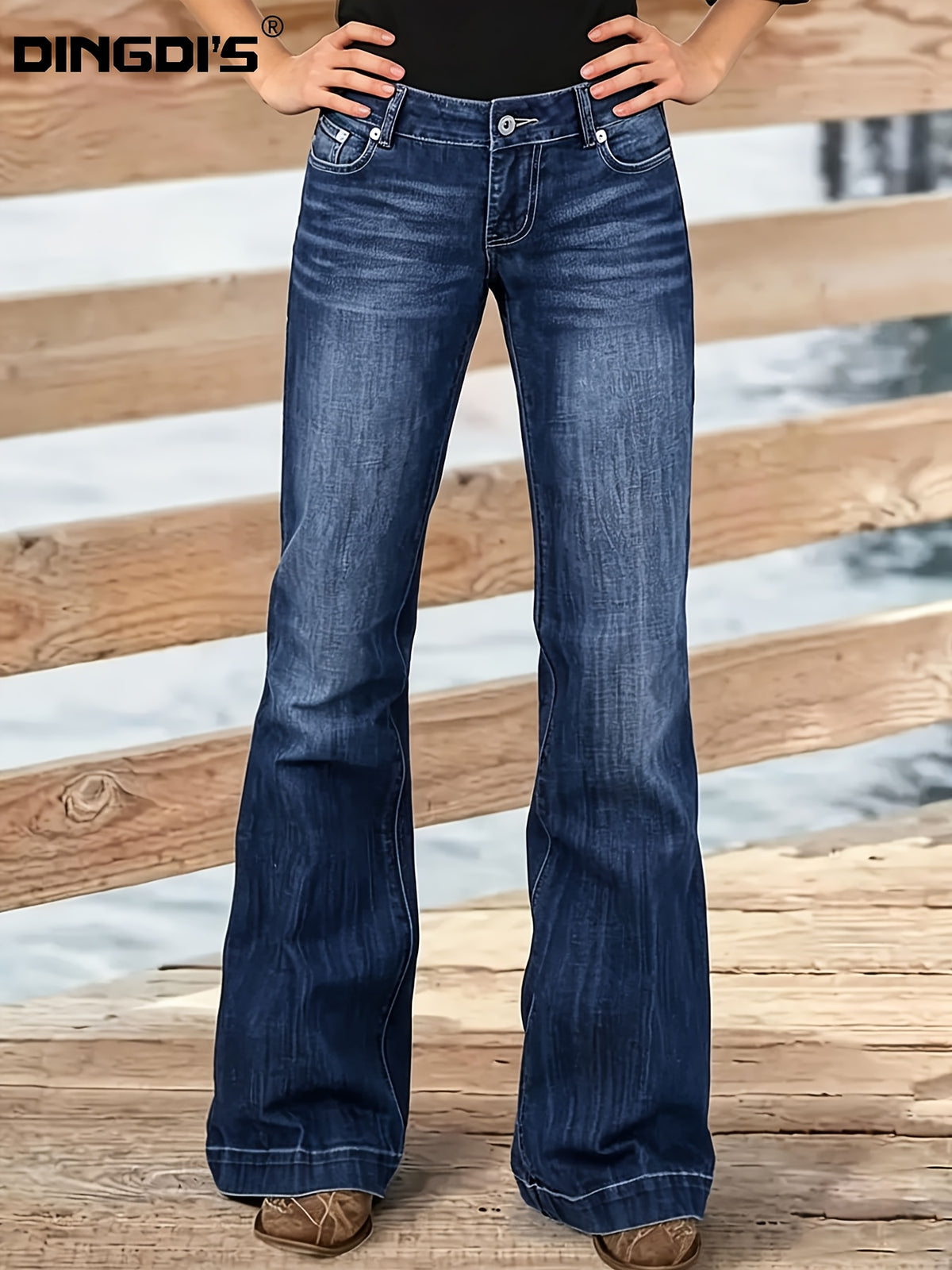 Women's Stretchy Straight-Leg Jeans - Comfortable & Fashionable, Classic Blue Wash Denim with Pocket Detail, All-Season Casual Wear - Deep Blue