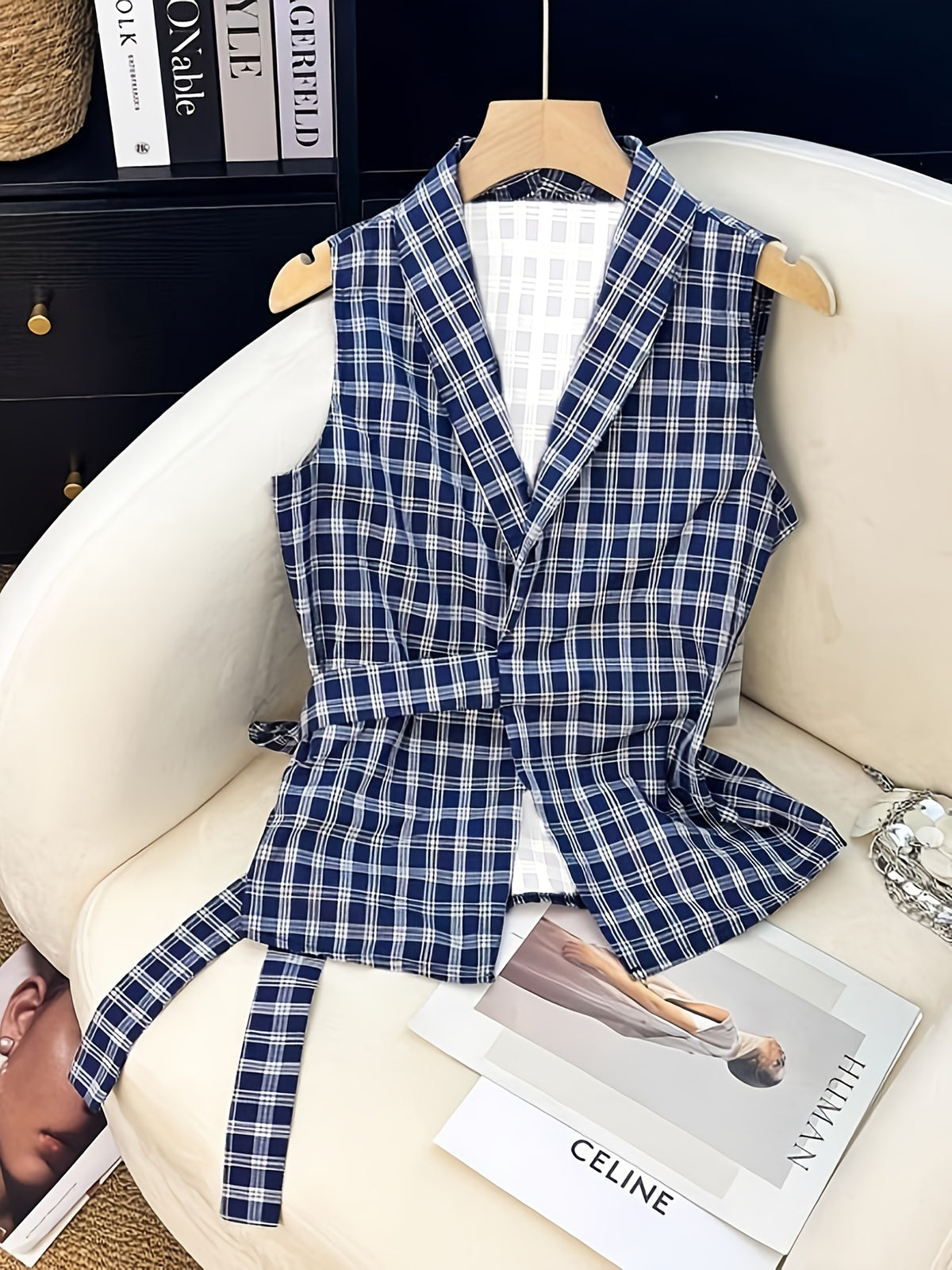 Plaid Lace-up Waist-cinching Outer Vest Shirt with a Design Sense - Blue