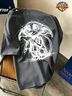 Halloween Back-to-School Season Men's Pure Short-Sleeve T-Shirt, Officially Licensed Warner Bros. Doodle Line Art Dobby Print, Versatile Casual Spring/Summer Regular Fit Top, Breathable and Skin-Friendly, Suitable for Daily Outings, Outdoor Leisure - Dark Gray