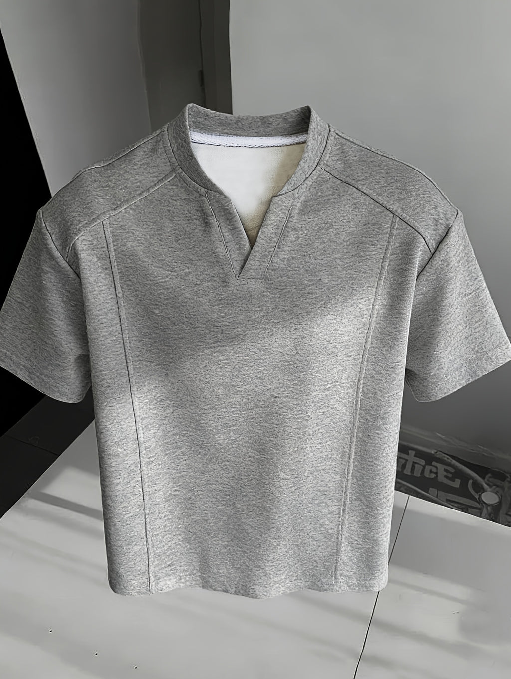 Men's American-Style Deconstructed Patchwork V-Neck Drop-Shoulder Short-Sleeve T-Shirt, Summer Loose-Fit Designer Short-Sleeve Top, Trendy - Grey