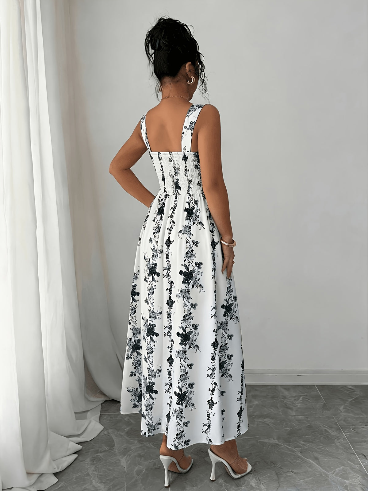 Women's Vintage Square Neck White Floral Print Camisole Dress, Featuring a Effect, Vintage Elegant Vacation Style, Suitable for Summer Dates and Casual Wear in Spring and Summer. Machine Washable - Deep Grey