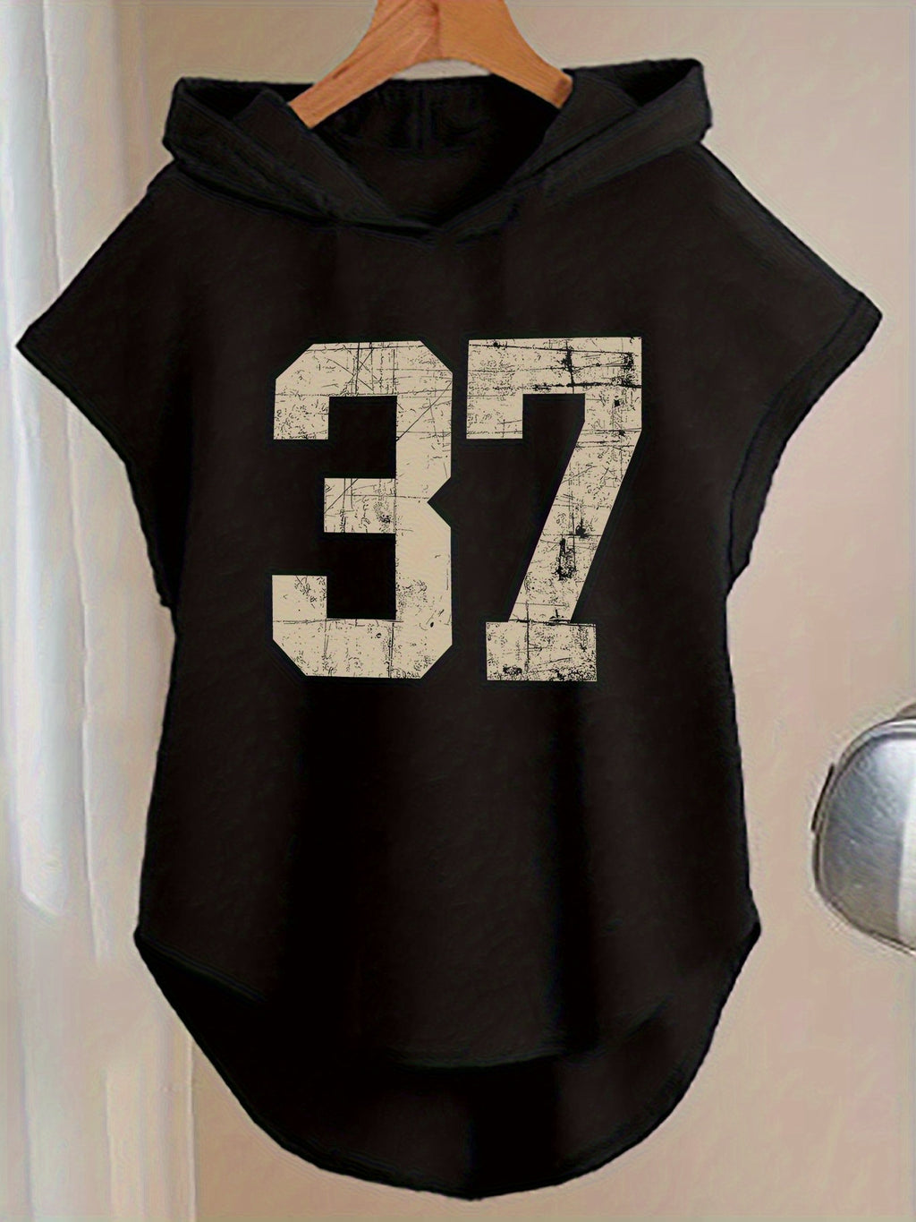 1pc Fashion Top, Polyester Fiber Material, Stylish Women's Waist-Cinching Batwing Short Sleeve Hooded Sweatshirt with Distressed Style Khaki "93.98cm Digital Print, Loose Fit Casual Short Sleeve, Fabric, Spring/Summer, Multiple Colors Available - Black