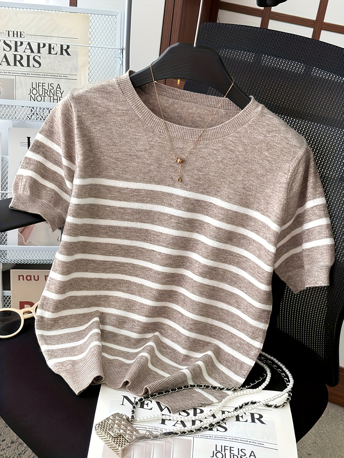 2026 New Women'S Summer Clothing Striped Short-Sleeved Top - Elegant Round Neck Color Block Design, Breathable Spring/Summer Casual/Formal Wear, Versatile Slim Fit T-Shirt, Everyday Fashion - Elegant Camel