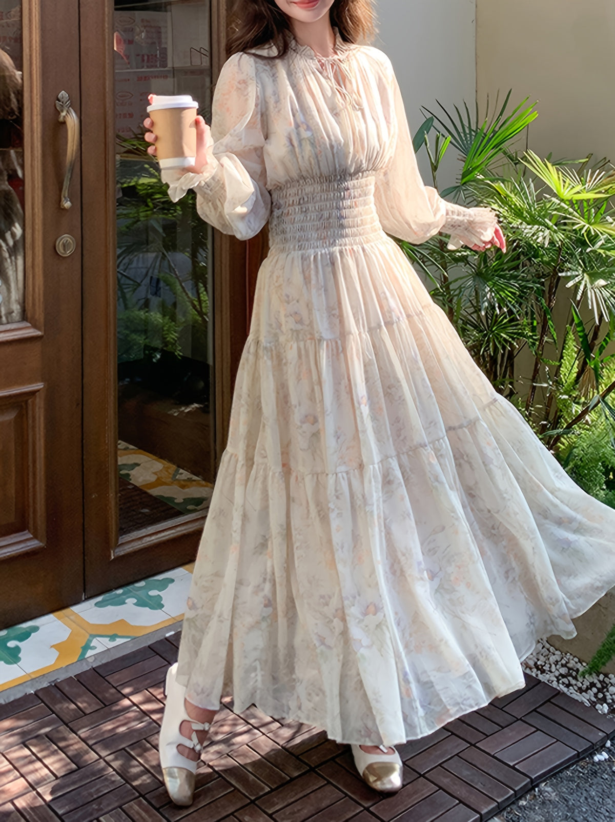 New French-Style Floral Print Dress, Autumn/Winter Long Sleeve Chiffon Tea Break Maxi Dress, Waist-Cinching Long Dress, High-End Beach Vacation Bridesmaid Dress, Elegant Party Women's Dress, Party Gown - Champagne