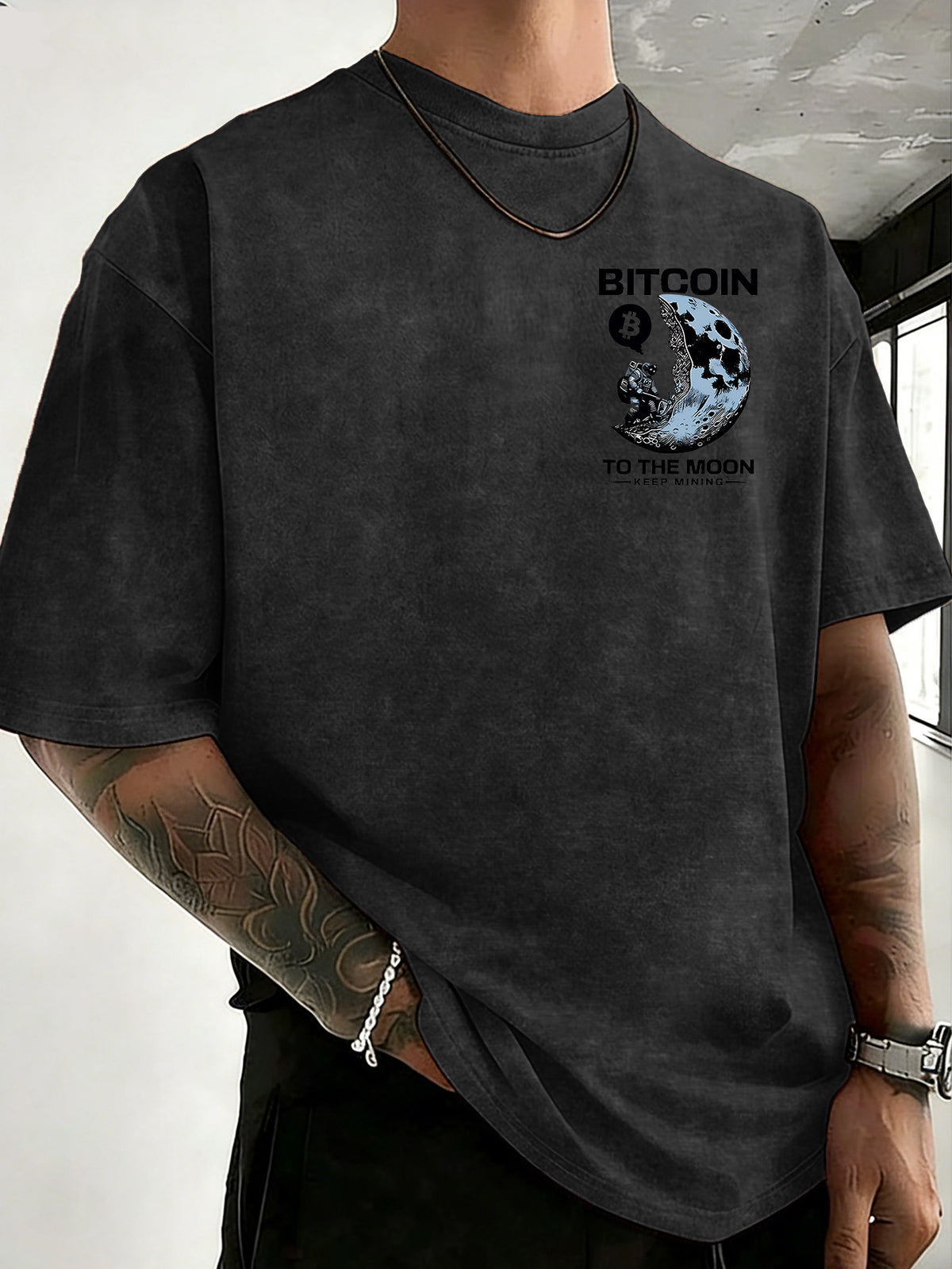 Vintage Distressed Mineral Washed T-Shirt for Young Adults, Street Style Loose-Fit Pure  Short Sleeve Top, Fashionable Outdoor and Daily Wear - Black