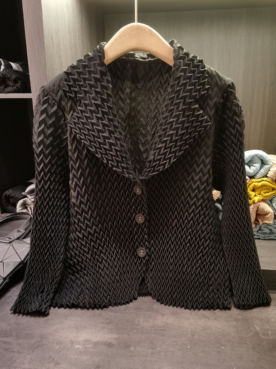 Women's Chevron Pleated Lapel Long Sleeve Cardigan, Oversized Lapel Single Breasted Buttons High Elastic Loose Versatile Commuter Pleated Jacket - Deep Grey