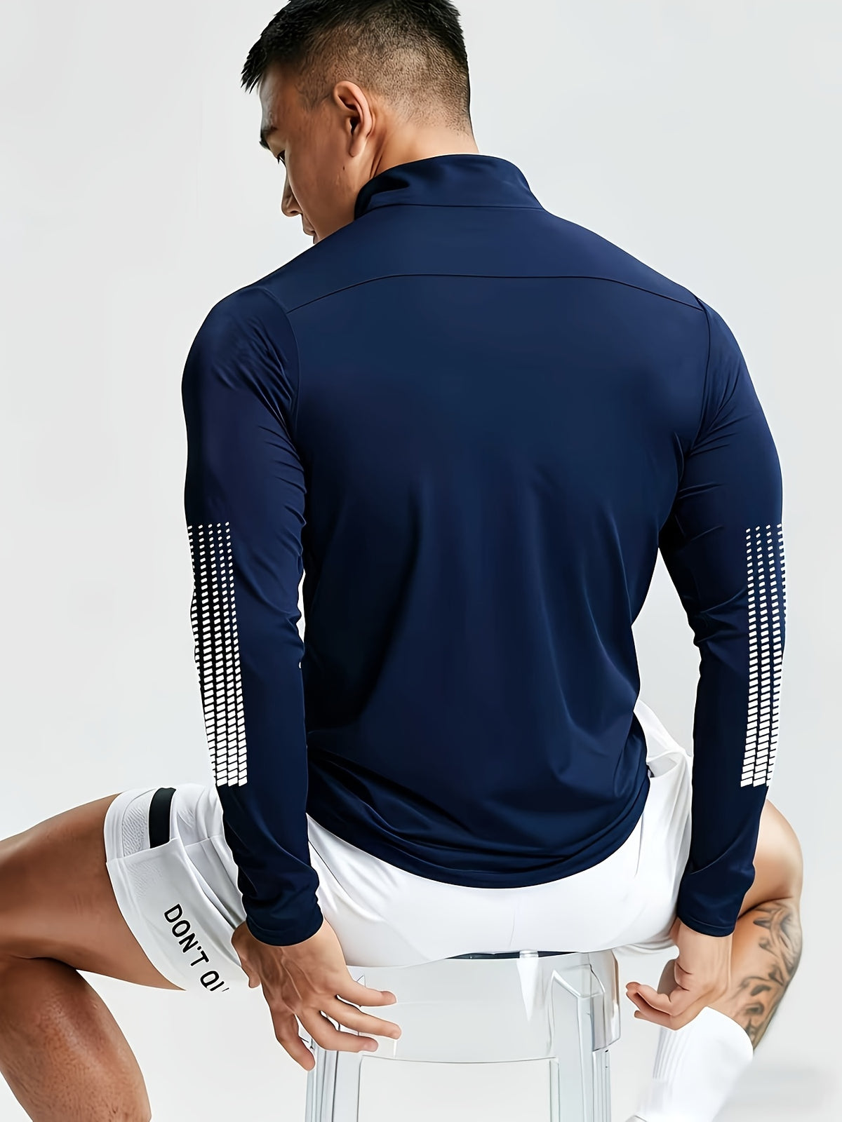 Single Top Casual Athletic Stand-Up Collar Zipper Polo Shirt, Men'S Slim Fit Athletic Polo Shirt, Soft Fiber with Moisture Wicking, Quick Drying, And Wrinkle Resistant Properties, Suitable for Sports Or Outdoor Activities - Royal Blue