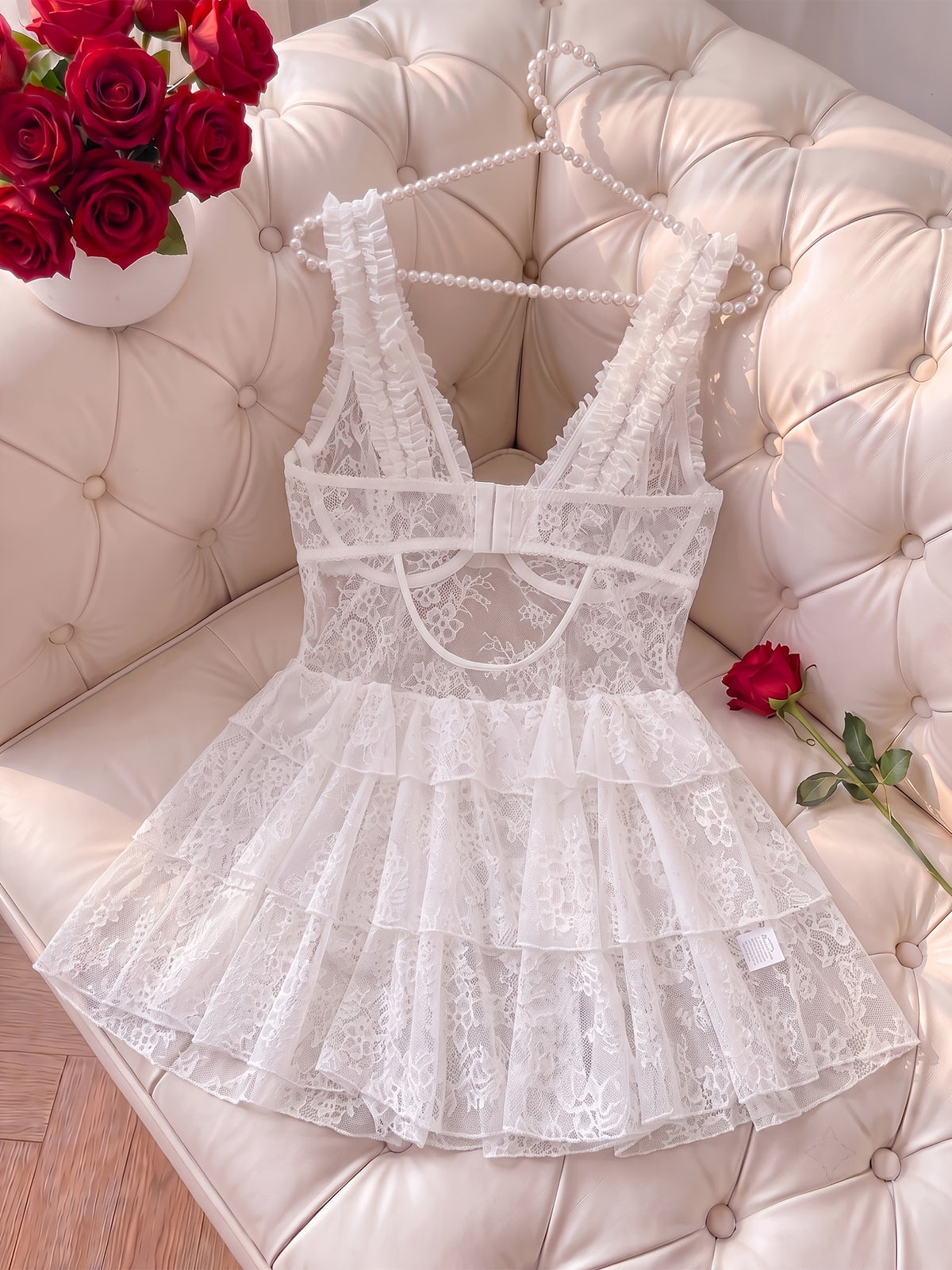 Plus Size French-Style Lace Camisole Multi-Layer Ruffle Cake Dress with V-Neck, Ruffle Spaghetti Straps, Small Bow Decoration on the Bust, Openwork Back, Sweet and Sexy Style, Lightweight and Breathable Mesh Loungewear, Date Atmosphere - White