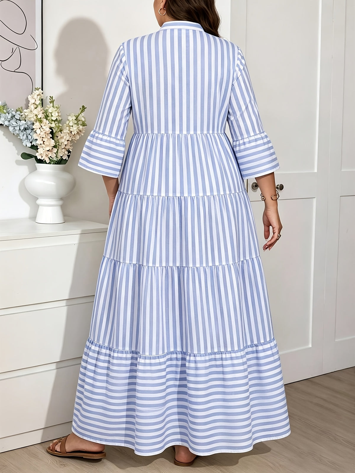 Plus Size Women'S Stand Collar V-Neck Layered Cake Dress, Yellow White Pinstripe Gentle Style Dress, Suitable for Vacation Outings, Fresh Casual Style, Fine Vertical Stripes Pattern, Women'S Clothing, Women'S Dress, Pastoral Vacation Style - Sky Blue