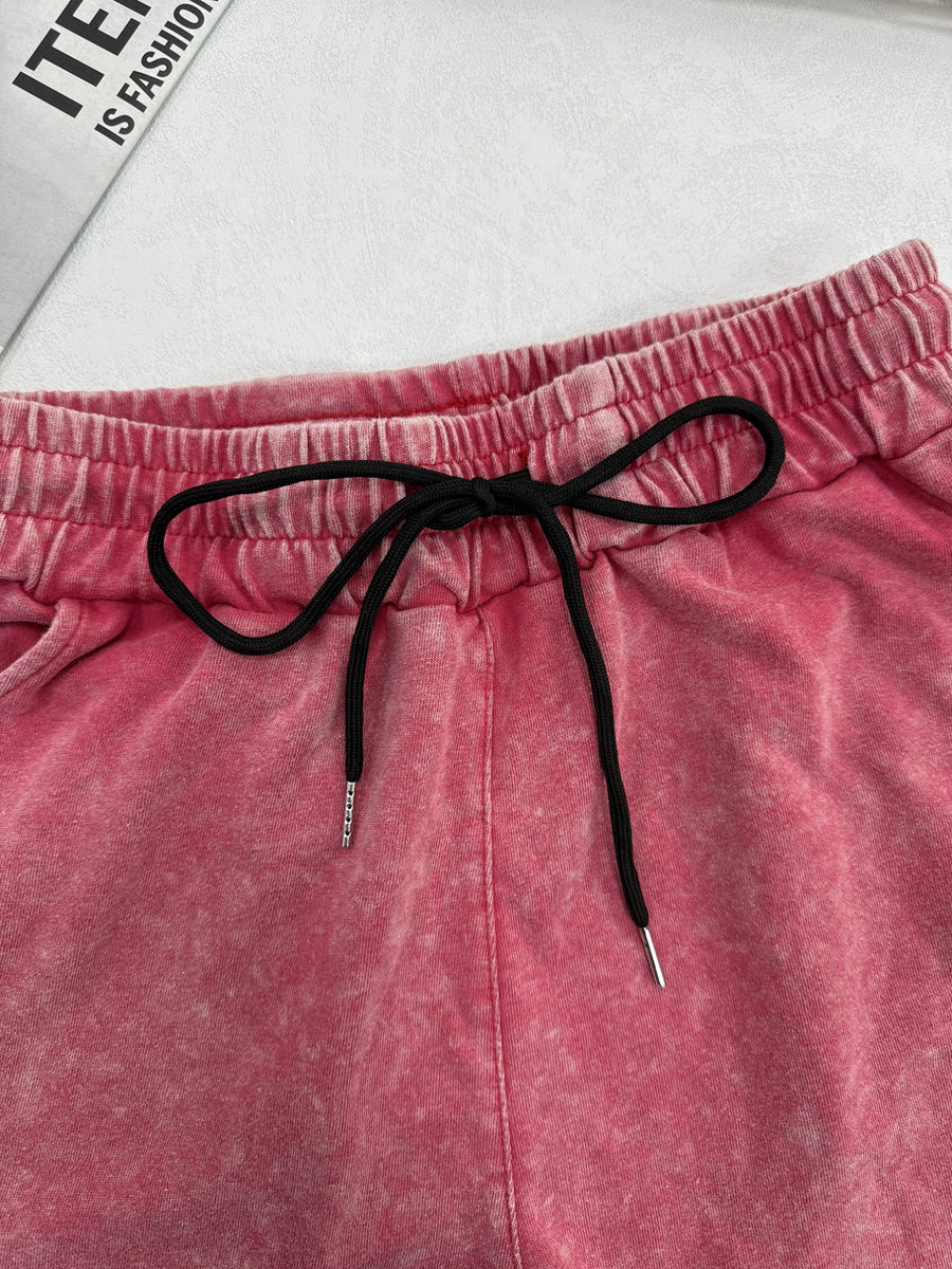 Summer Trendy Fashion Women'S Distressed Washed Shorts "BROOKLYN NEW YORK" Printed American Retro Preppy Style Comfortable for Hot Weather, with Adjustable Drawstring Waist And Pockets, Classic Silhouette, Comfortable Fit, Machine Washable Shorts - Red