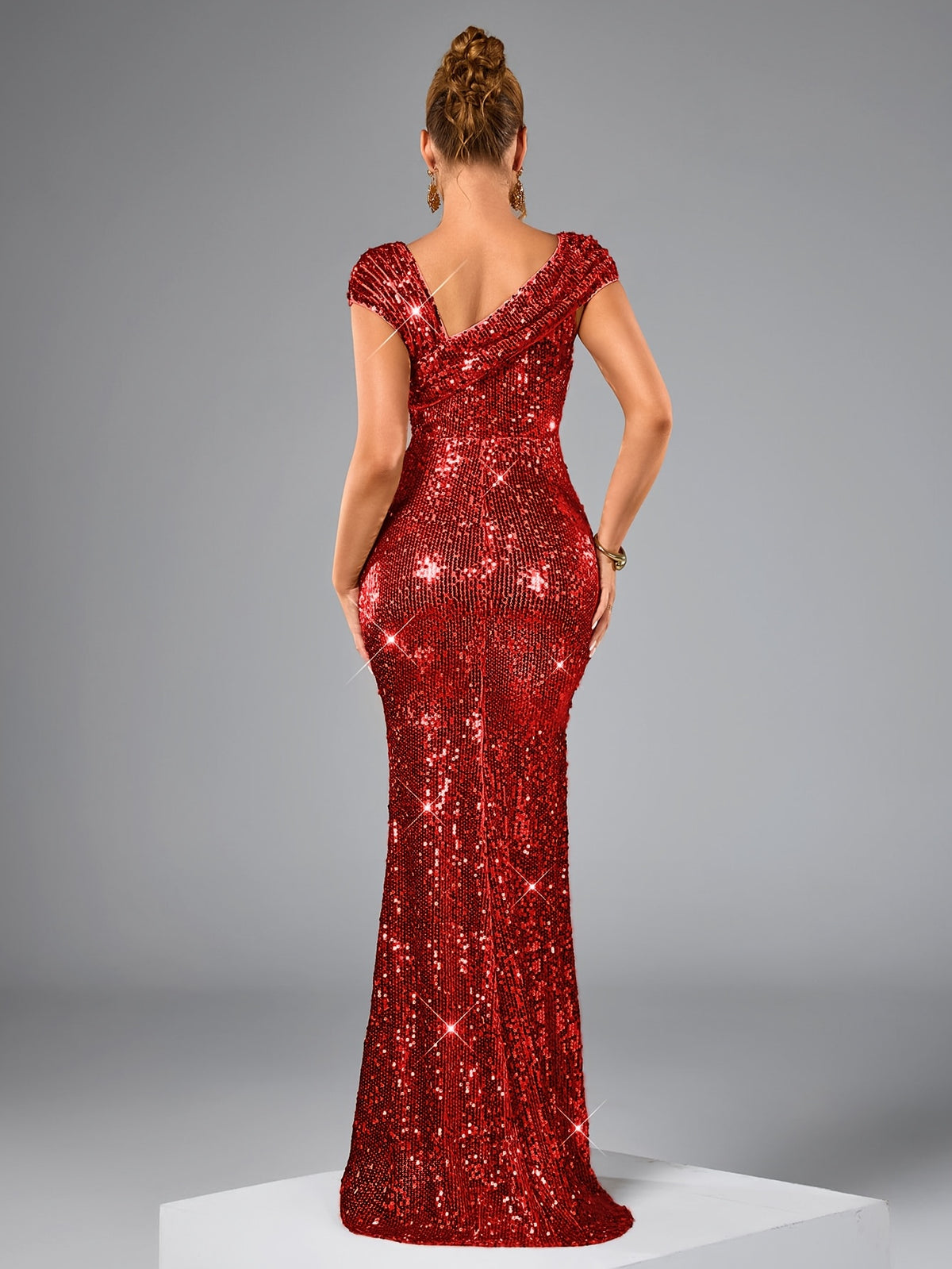 Women's Elegant Sequin Long Evening Gown - High-Waisted Mermaid Backless Formal Dress with Asymmetric One-Shoulder Neckline, Long Sleeve Sparkling Party Wedding Guest Gala Concert Dress, Mermaid Dress - Red