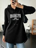 Mid-Length Hooded Sweatshirt for Women, Loose Hip-Covering Letter Print Drawstring Pullover Top - Black