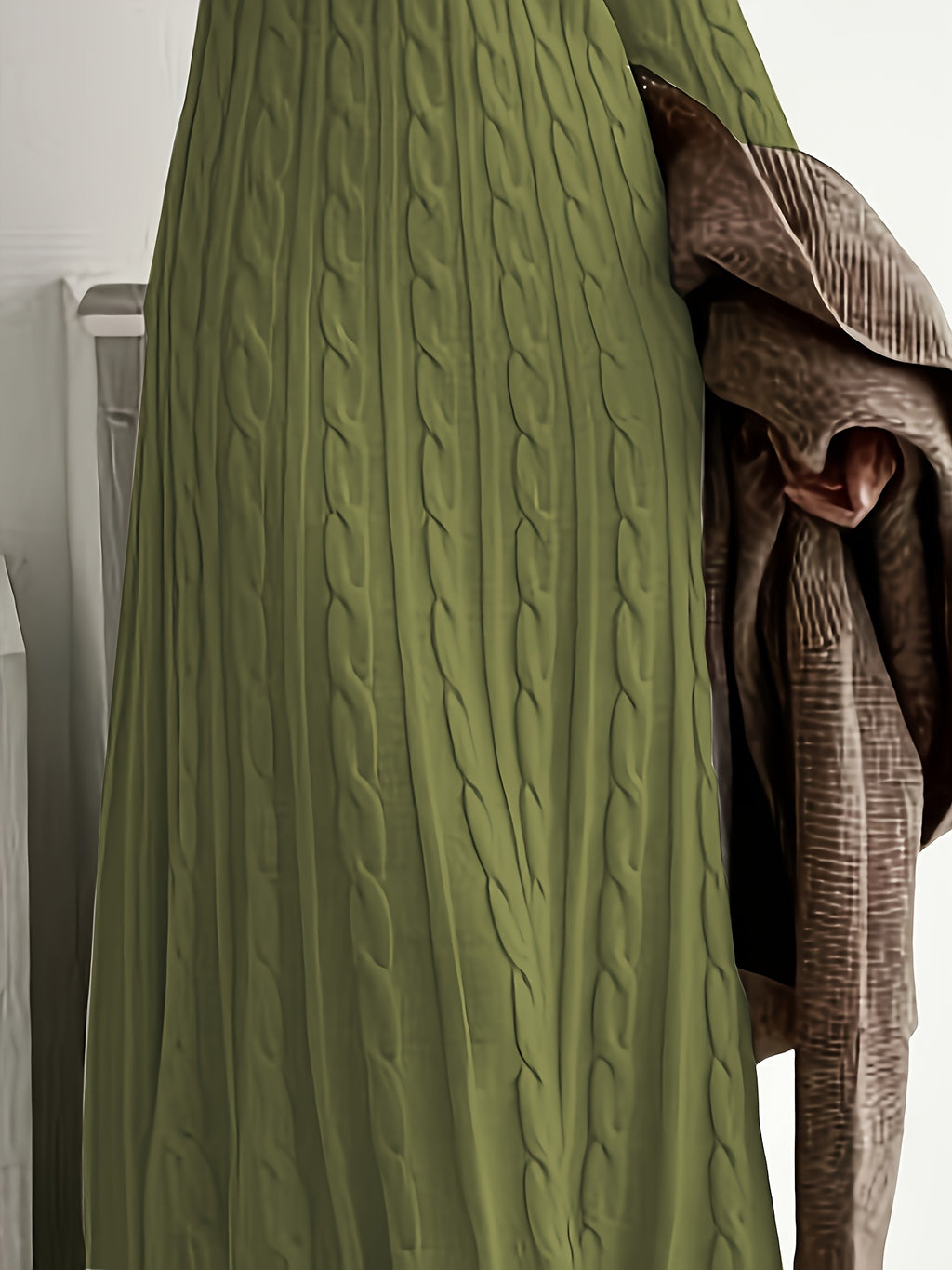 Autumn/Winter Fashionable, Elegant, Casual, and Commuter-Style French-Style Women's Dress, New Fabric Maxi Dress with High-End Color Tones and Textures - Green
