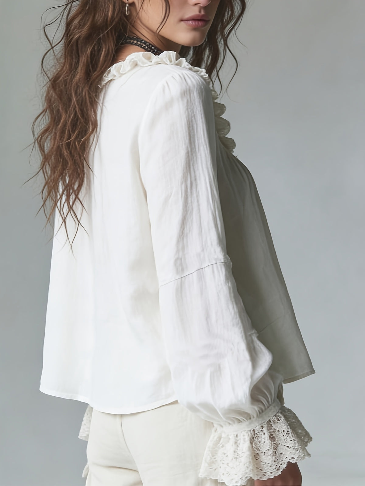 Women's Boho Ruffled V-Neck Half-Zip Blouse, Vintage Lace Trim Long Sleeve Top, Casual Loose-Fit Shirt for Spring and Summer - White