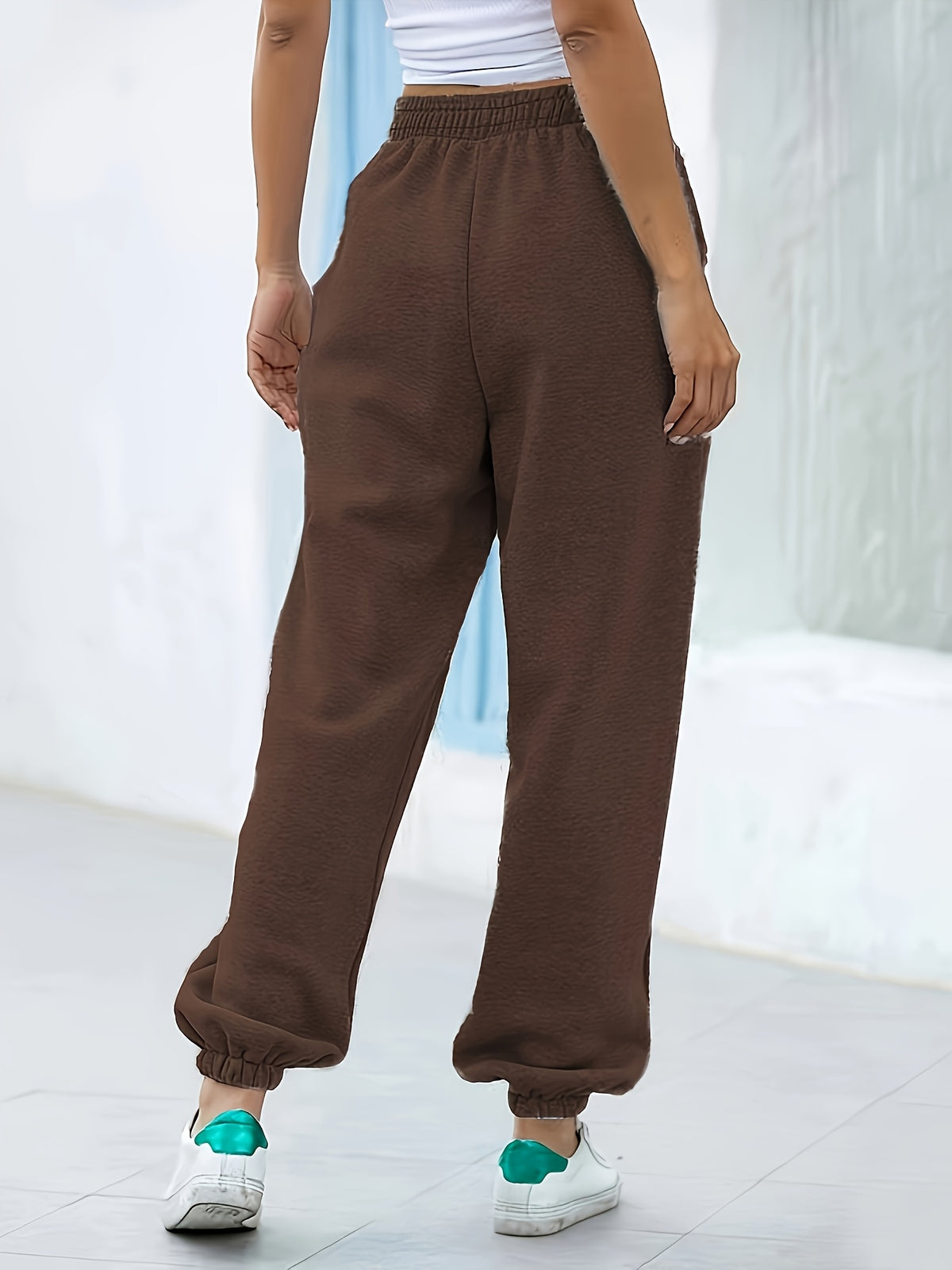 High-Waist Ankle-Cinching Sweatpants, Mountain Peak Print, Vertical Stripes on Both Sides of Legs, Elastic Cuffs Suitable for And Commuting - Coffee Color