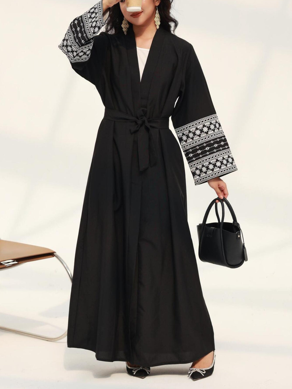 Long-Sleeved Kaftans Featuring an Embroidered Robe with a Pocket And Belt, Ideal for Casual Wear in Spring And Fall, Made from Fabric - Black