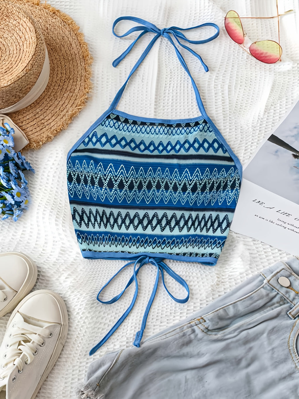 Women'S Vacation-Style Halter Crop Top with Colorful Geometric Stripes, Perfect for Summer Outings, Dates, And Everyday Wear - Royal Blue