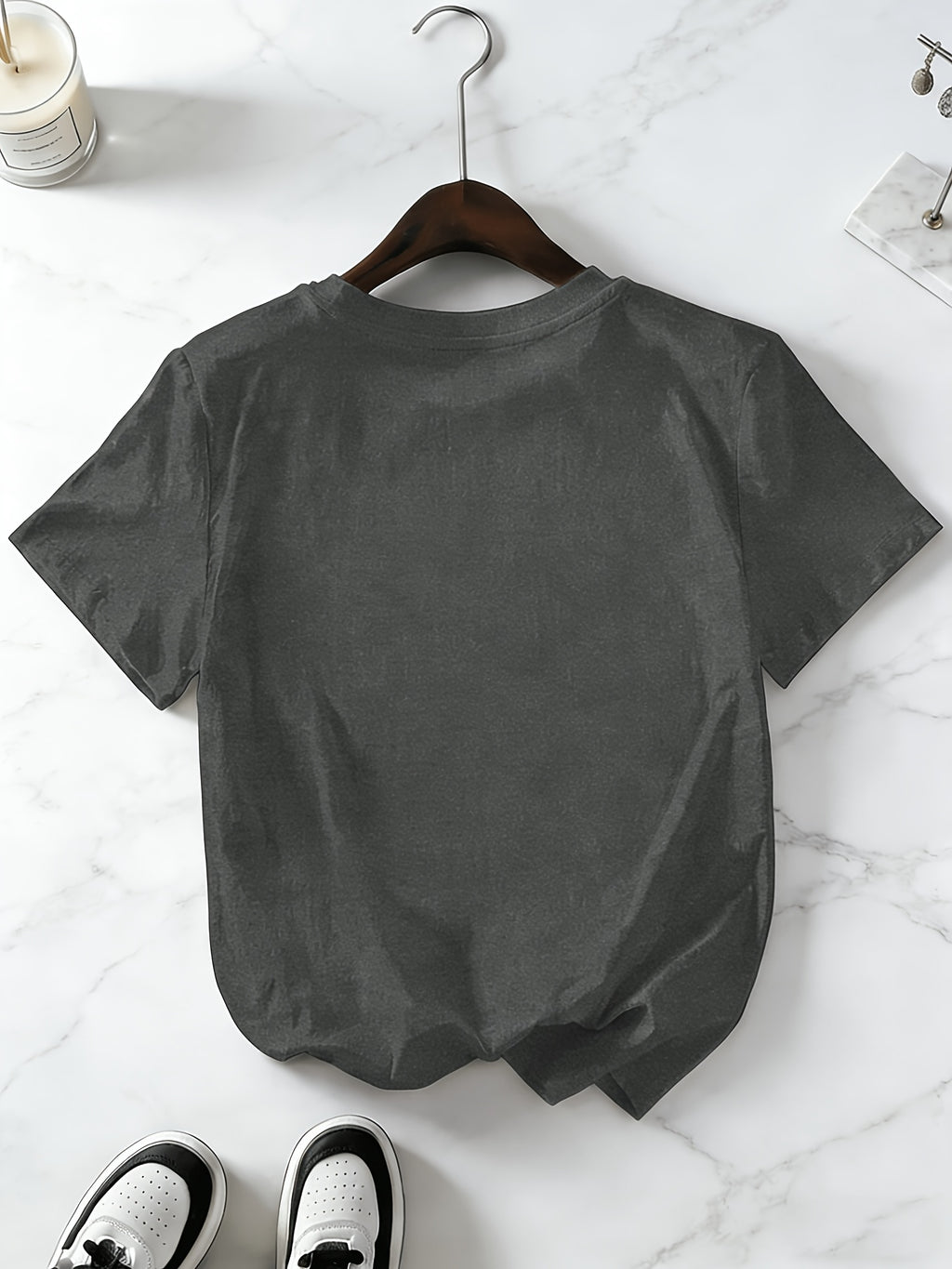 American Vintage Short-Sleeve T-Shirt with Letter Print from Milano, Italy, Featuring a Minimalist Ins Style, Loose Fit, Casual Top for Women, Perfect for High Street And Versatile Fashion - Black Gray