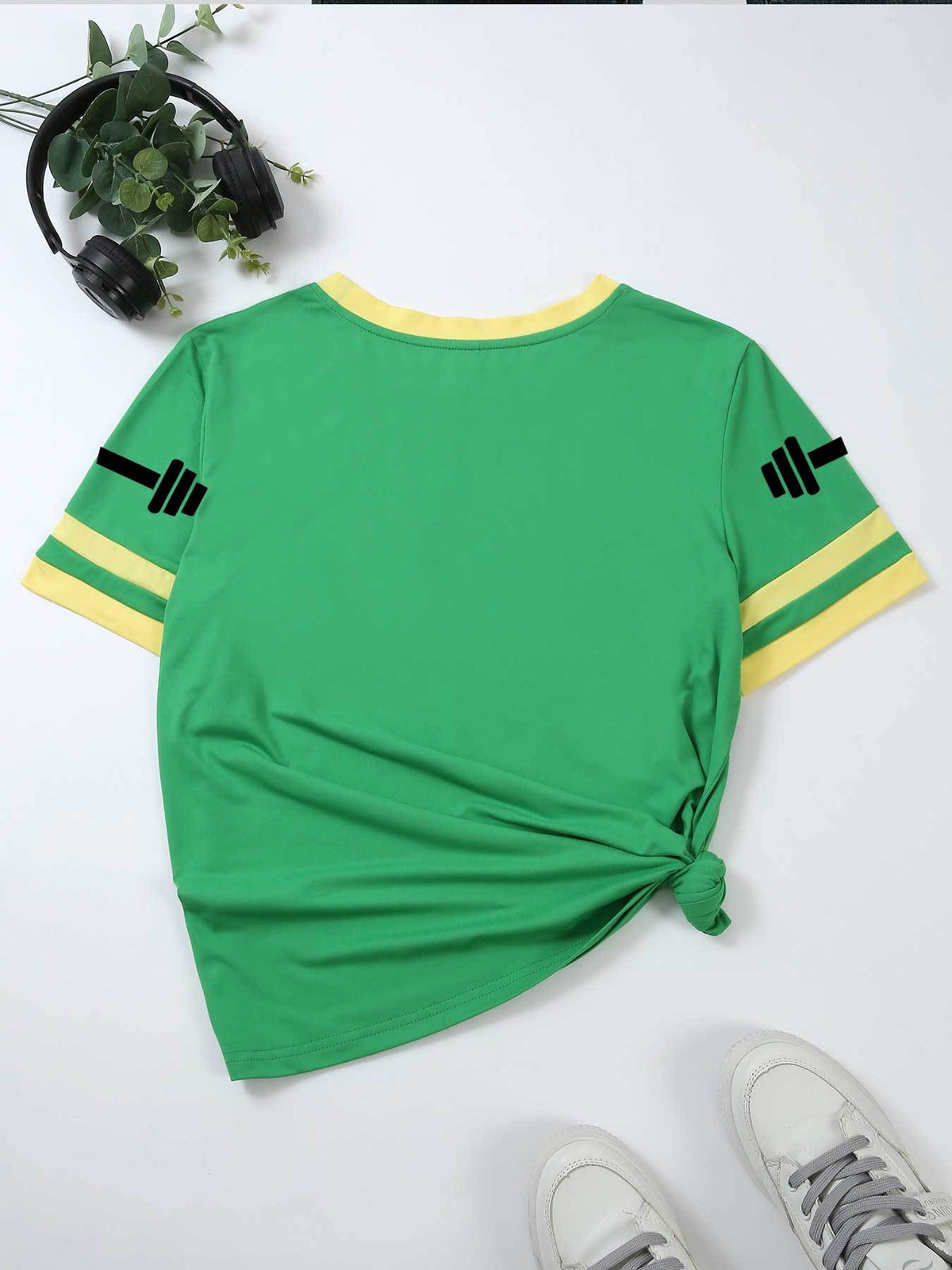 20pcs Women's Colorblock T-Shirt Single Piece, Hand-Drawn Line Art Couple Holding Hands with Heart Print, Colorblock Summer  Sleeve Crew Neck Short Sleeve T-Shirt - Breathable Crew Neck Casual Sport Top, Loose Fit Spring Festival Trendy Apparel - Green＋Yellow