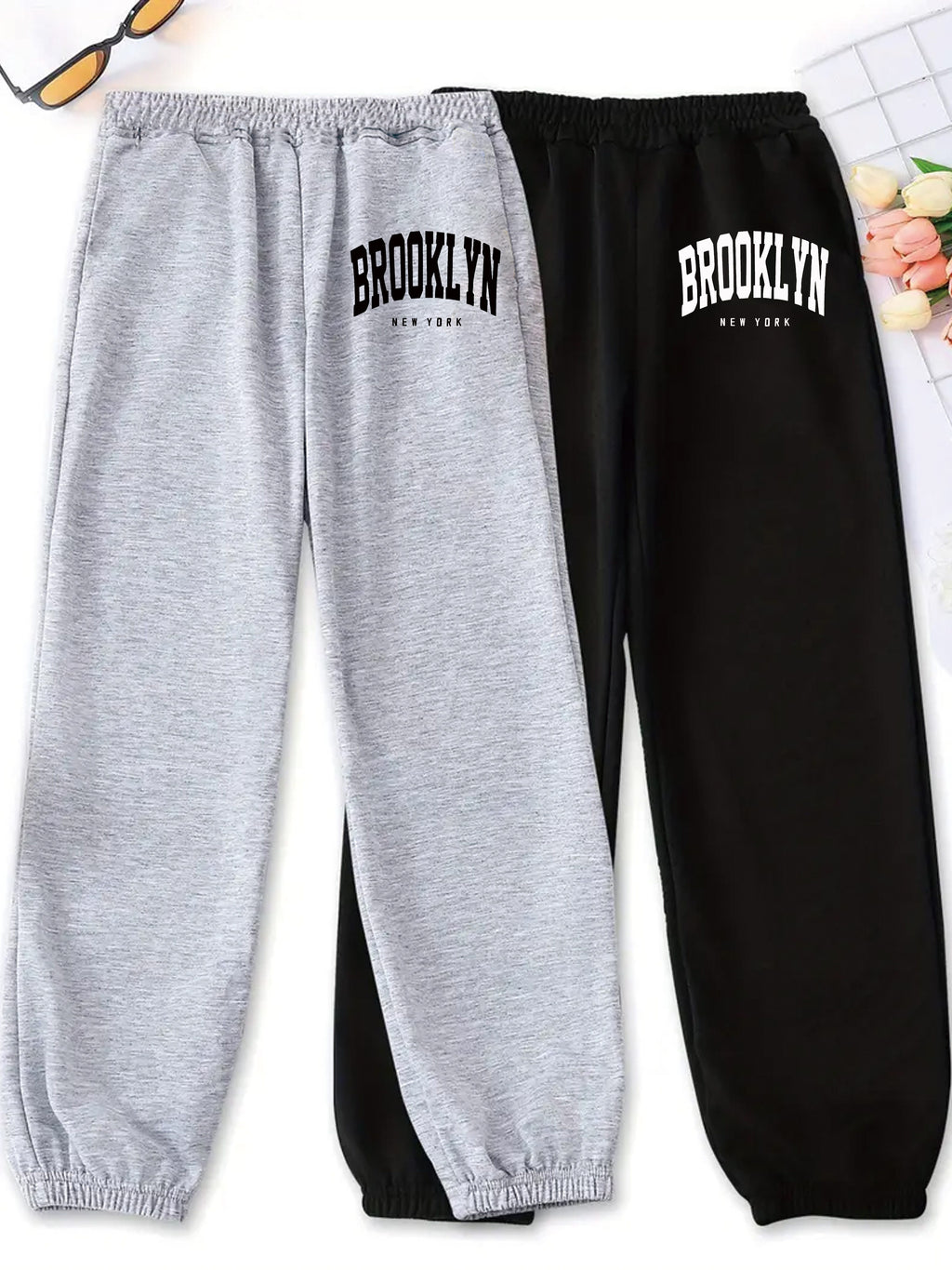 New York Street Style! The Urban Vibe Is on Full Display! Brooklyn-Inspired Joggers, a Fashionable And Versatile Essential to Unlock American Casual Style! Comfortable And Stylish, Featuring an Elastic Waistband And Cuffs - Mixed colors
